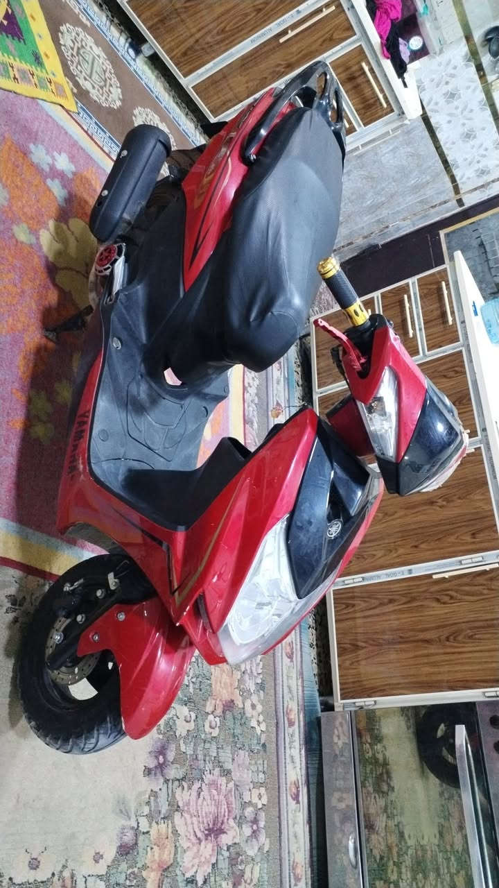 دراجه سكنس الفين وخمسه وعشرين مكينه ياباني بيها صار عشرين يوم من طالعه من المعرض مكاني كربلاء حي السلام شراي اتصل وسعر خاص ***********
