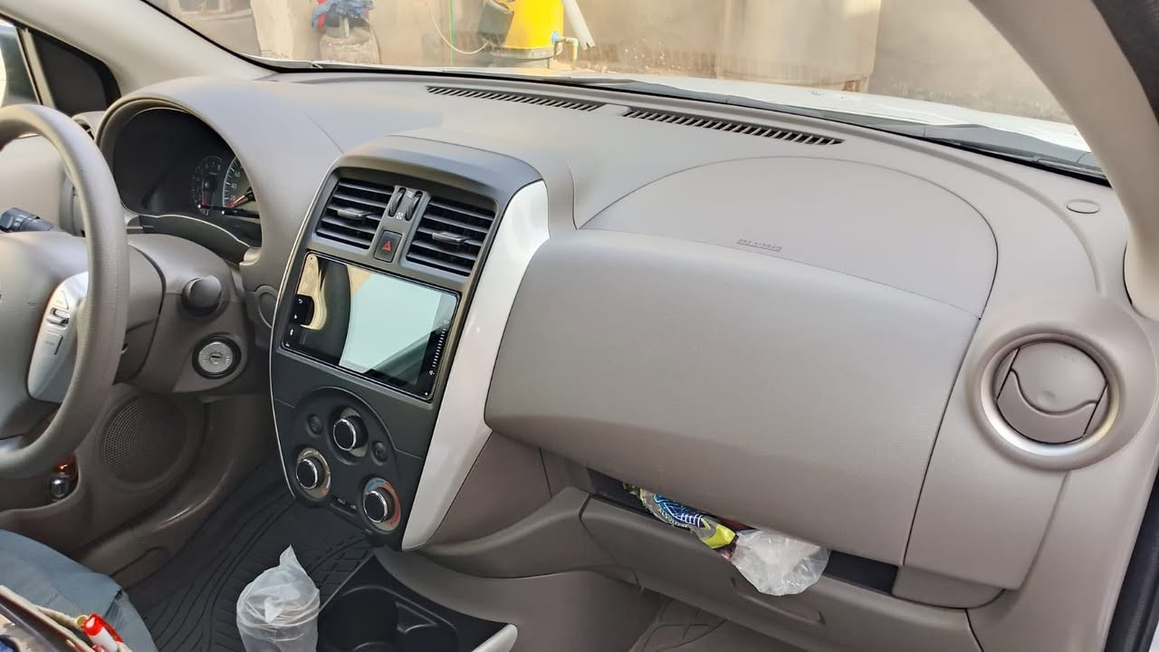 نيسان سني للبيع موديل 2025
رقم اربيل الدولي بأسم شركة وكالة تحويل 100./.
سياره ماخذها زيرو ومرقمها بيدي
موصفات السني المعروفه , شاشه تدعم الكار بلي , 4 جام كهرباء ، ويل 15 ، داخل بيجي ، تحكمات ستيرن ، اشاير بل مري وتحكم بل مري ، يدات نيكل ، سبايدر حساسات خلفيه وكامره خلفيه , تبريد قطعتين
 سياره نضيفه جدا وعله وضع الشركه مكفوله كفاله عامه مكينه وكير وصبغ وضربه وبارد سبير مانزل دواخل جديده جدا مكاني نجف الشراي يتصل *********** وتساب موجود المو شراي يدعينه برزق
