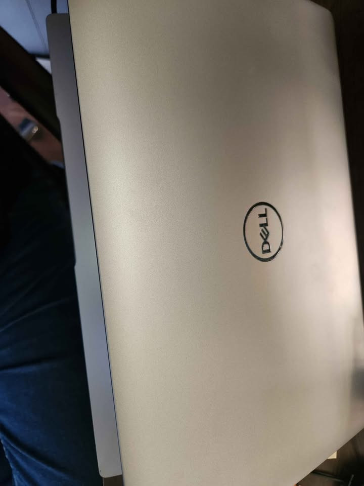السلام عليكم 

لابتوب ووركستيشنdell precision 3571

 بمعالج i9 H جيل 12 خارق

14 core 20 thread 

مناسب للبرامج الهندسية الثقيلة والمونتاج والالعاب 

كرت شاشة خارجي Nvidia T600 4gb 

وداخلي iris 8gb 

Ram 16 gb DDR5

Ssd samsung nvme 512 

شاشة 15.6 fhd 

نظافة عالية بدون خدش

ضمان شهر 

السعر مليون و٥٠ الف

موجود توصيل للمحافظات 

للتواصل ماسنجر او واتساب ***********
