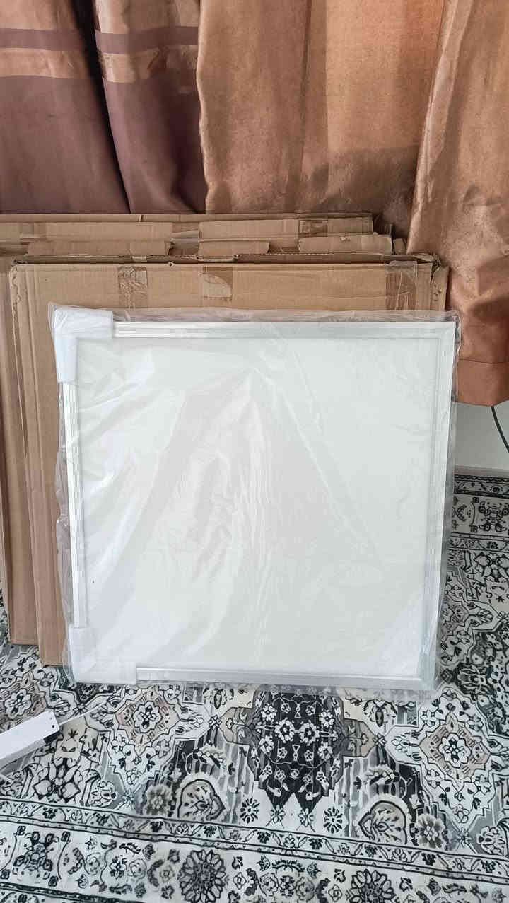 سلام عليكم انارة بهل شكل4قطع خلي السعر وبلعافيه توصيل ماعندي مكاني سبع قصور رقم ***********
