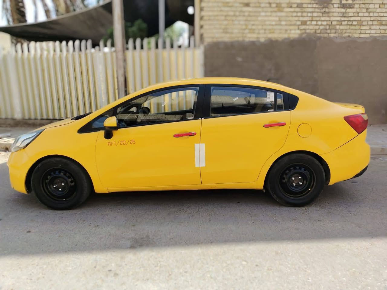 السلام عليكم سيارة ريو خليجي  موديل 15 رقم جديد وهزة جديدة السعر 85 العنوان الامين قرب أسواق كرار الوائلي رقم الموبيل *********** موجود واتساب غير موجود على الفيس الاستفسار الاتصال على الرقم محرك 1600
