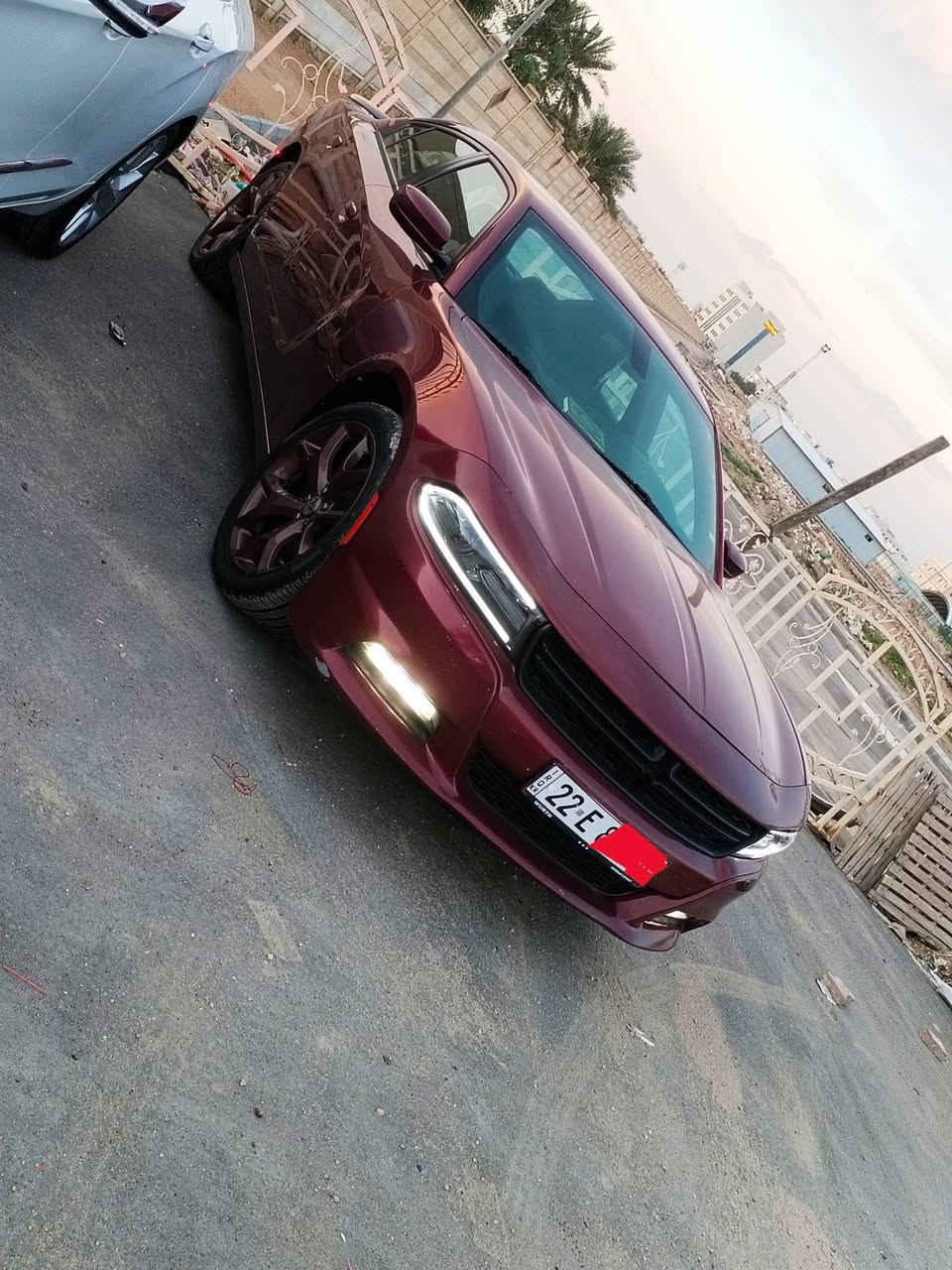 جارجر موديل 2020 أصل 
لون كرزي 🍒 
كفاله عامه كندي كلين تايتل فقط دعاميه مصبوغه بدون داخل وبدون ايرباك وسونار موجود وصورها بالمزاد هم موجودات. 

مسافه مقطوعه 80  استخدام شخصي مال جناي
رقم اربيل تحويل ثاني يوم سنويه وهزه جديده
سياره مواصفات SXT فول
مواصفات 
فول فتحه
محرك 3600
تو ويل
كشنات مخمل
شاشه جبيره
حساسات خلفيه وكامره
كراسي كهربائيه
ويل حجم 20
وباقي مواصفات معروفه
 عليها ادامه بلكامل 
حداديه جديده اصليه وكالة موبار صدر أمامي وخلفي
عبوة فيت بم وكالة موبار
ادامة دهن الكير استبدال ودهن الأكسن للحفاظ على سلامة  الكير والأكسن 
ادامه صيفيه ماي راديتر اصلي برجيستون ومع عبوة  سائل تبريد من شركة ريسنك
عدسات جديدات مسموح بيهن مروريآ شمسيات اصليات
تخم تايرات جديد كوري
سياره جاهزه كل نقص مابيها
(تفيد الجناي واليدور نضيف واستخدام شخصي).
 
*********** 📞
تفاصيل أكثر 
العنوان/ السماوه
