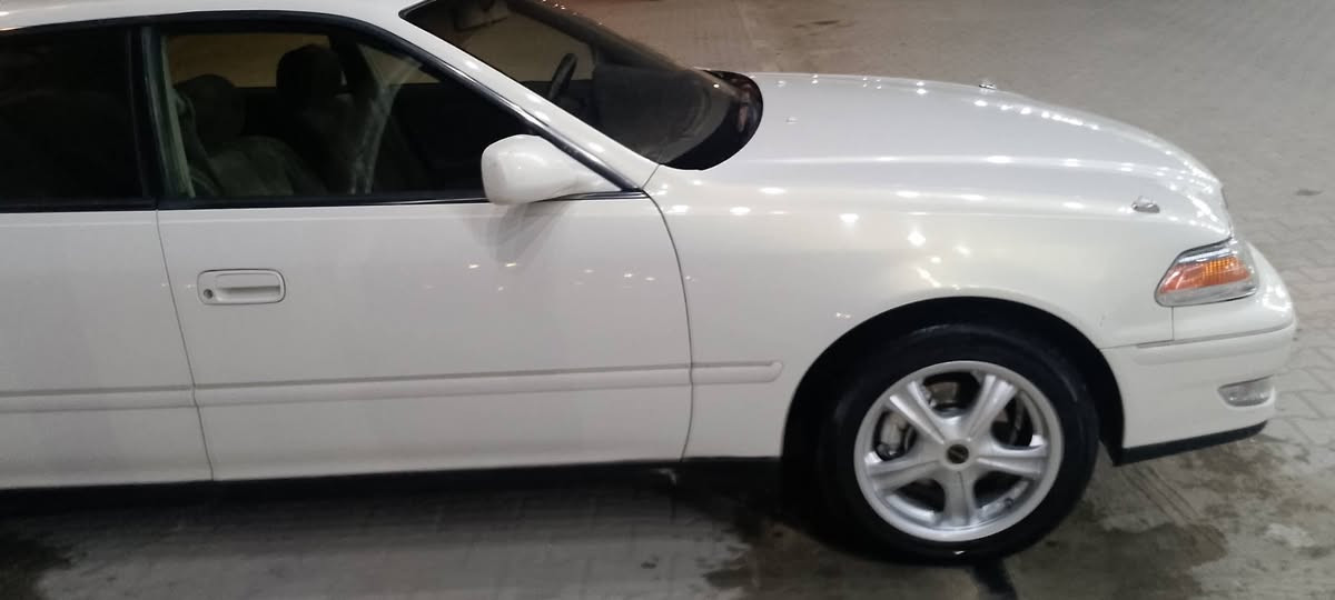 مارك الفينيه مكغوله من الكص ونقل جثه ومن الضربه  مامصبوغه فقد جاملقات الواره. سياره بسمي سنويه 31  السعر 75مجاله قليل العنوان نجف شارع المطار رقم فقط وتساب***********  رجان الحد يكسر بحلاي
