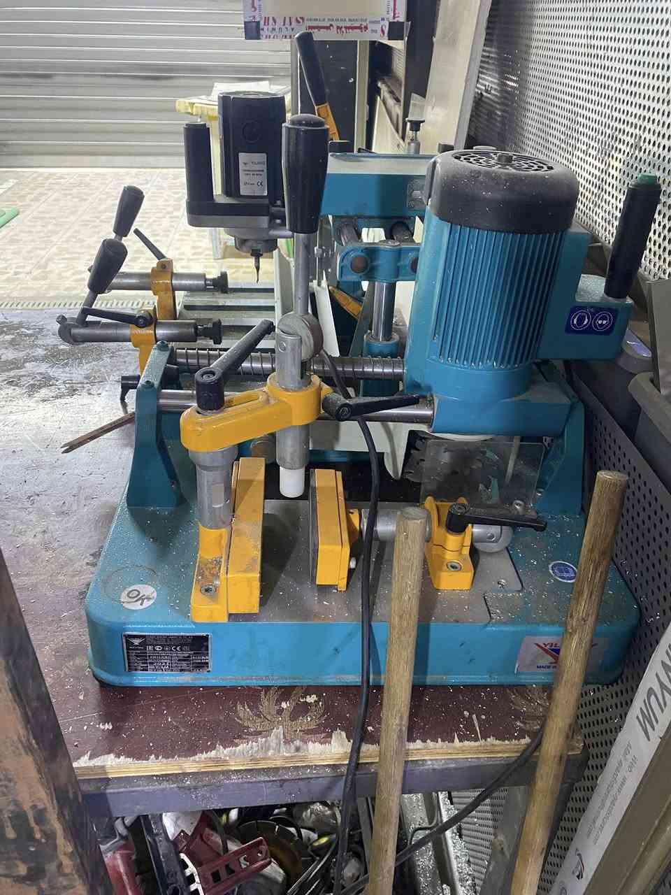 متوفر كتر وفريزه كيلون وفريزه Tتي المكان البصره ***********توصيل ماكو تجي اتشوفهن بعينك
