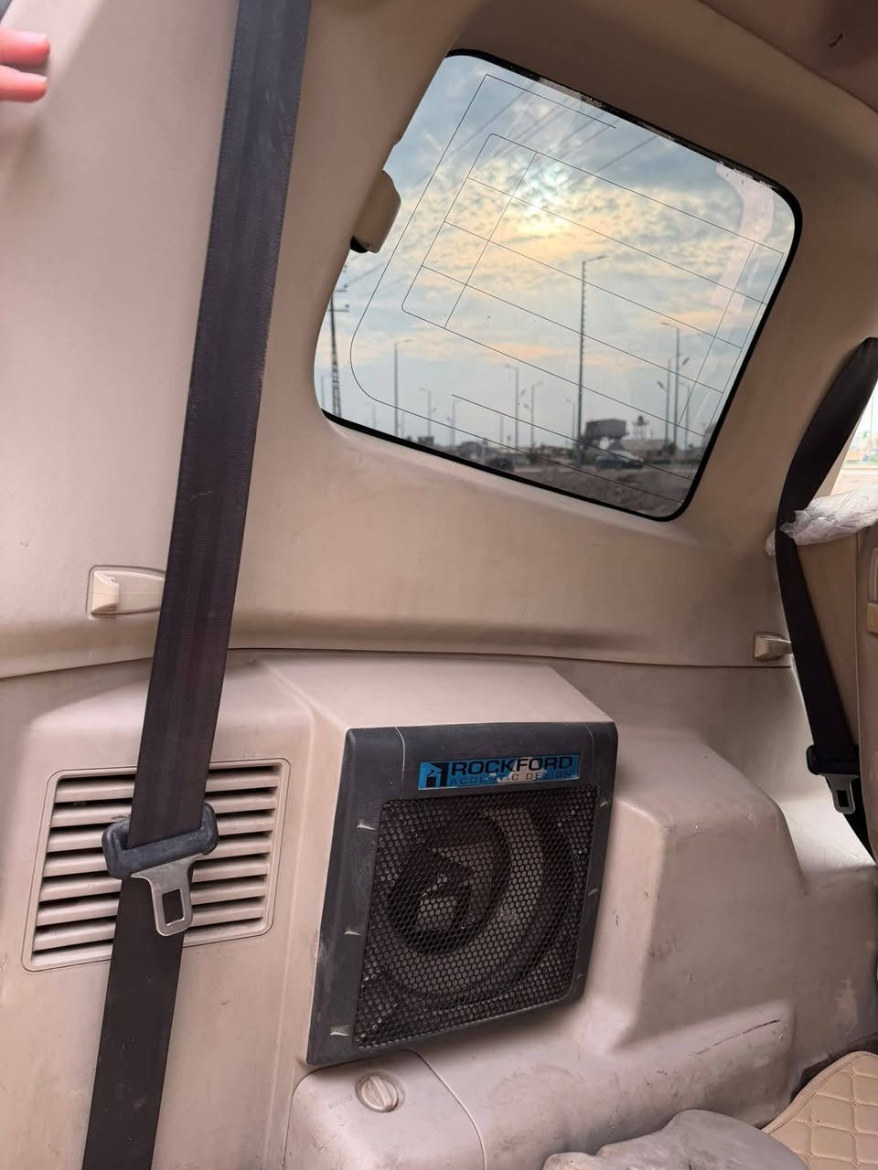 #باجيرو_2014_خليجي حبتورر فول 1/1 محرك 6 سلندر  السيارة جاهزة  ماشيه  225 بيهة رقم بغداد دولي سعرها 150 ورقه وبيها مجال والسياره رايديها نقد فقط مكفوله عدا بارد موضح بلسونار. 
مواصفاتهة
دمام
فتحة 
كشن كهرباء 
شاشة 
مري شفط 
كامره
زراك علايت 
لايت زينون 
بلوجكتر زينون 
اشاير بلمري 
7راكب 
3 قطع تبريد 
فور ويل 
حساسات خلفيه وبقيه المواصفات المعروفه العنوان كوت


**إذا كنت صاحب هذا الإعلان وتريد حذفه لأي سبب، رجاءا أرسل رسالة إلى الدعم الفني**