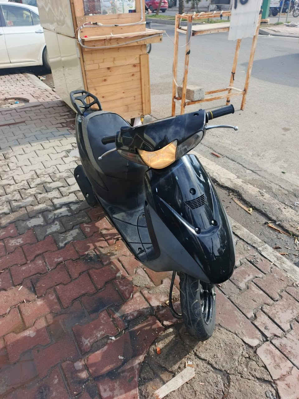 دراجه ساسوكي للبيع
شرط محرك مامفتوح سلف كهربائيات كلها شغاله السعر 250بي مجال قليل الرقم***********متواجد واتساب
