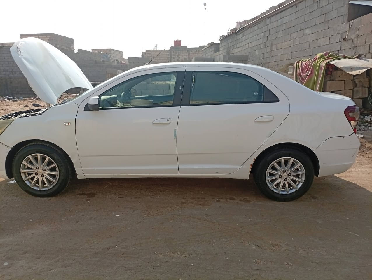 شفروليه كوبلت للبيع
موديل 2016
رقم بصرة السيارة حرة 
مكاني البصرة ابي الخصيب 
السعر 70$ وبيها مجال 
للاستفسار الاتصال على الرقم ***********
