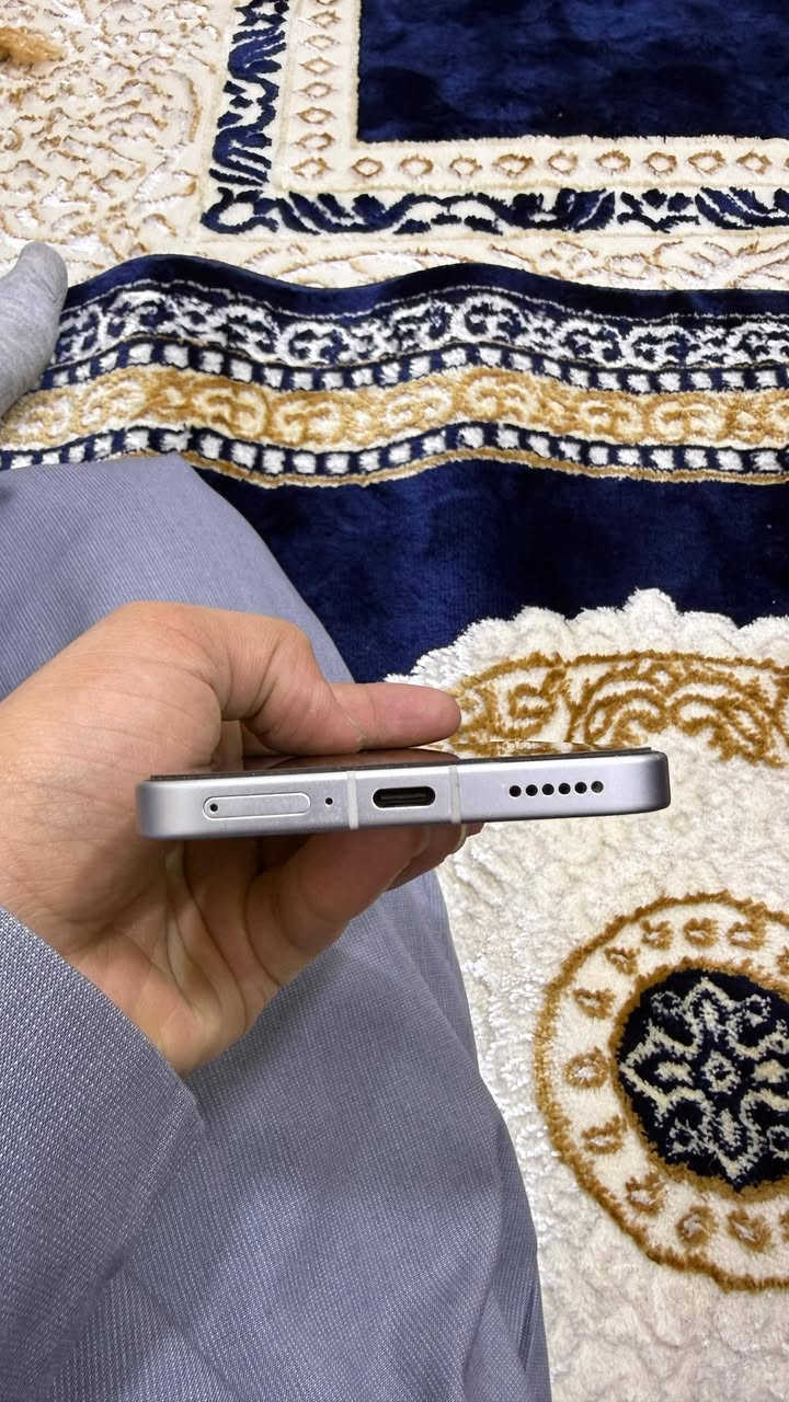 السلام عليكم جهاز بوكو F7 مستعمل قليل اخو الجديد الكارتونه والملحقات موجودة السعر 400 وبي مجال قليل 
مكاني جسر ديالى 
***********
