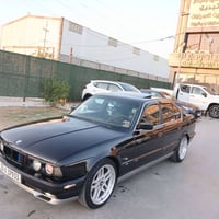 525i • وارد ياباني • مكفولة مكينه