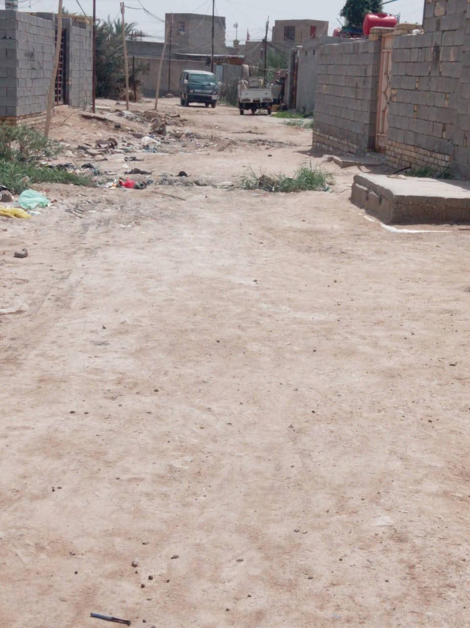 سلام عليكم بيت البيع خلف جامع الشيخ شبيب مساحت البيت 240عله شارعين رقم صاحب البيت ***********
