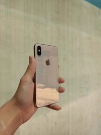 ايفون اكس ماكس • ٦٤ • بطاريه ٧٥%
