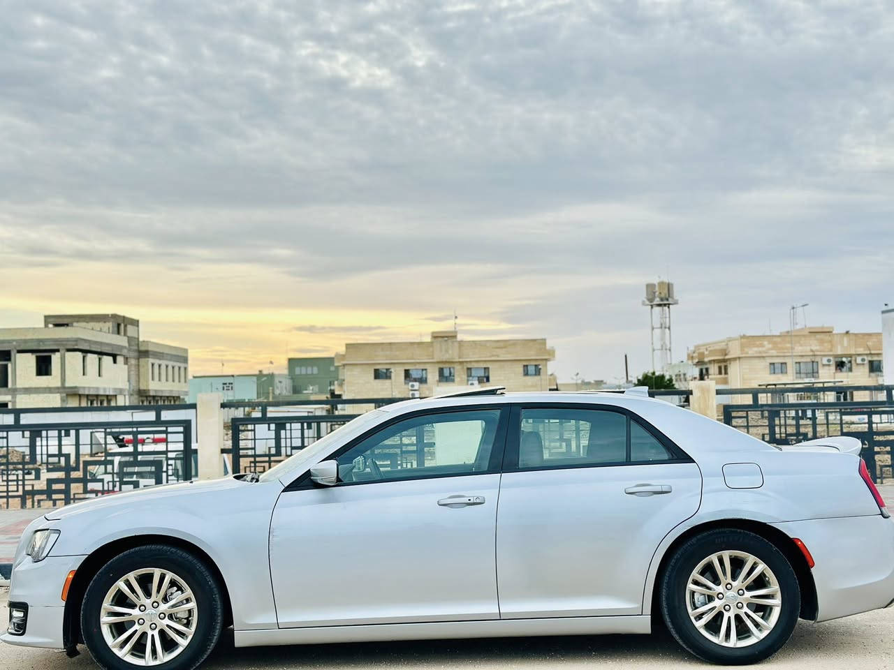 يالله
اوباما موديل 2023فول مواصفات S
ضرر جاملغ مبدل فقط +باب نصه كلير 
بدون ايرباك بدون ضربه عابر 
رقم بغداد بسمي تحويل مباشر 
المسافه المقطوعه ٤٠miحقيقي 
السعر ٢٦٠وبيه مجال 
السماوه الرميثه  الاستفسار 

التصال ع رقم او مراسله وتساب 

***********
