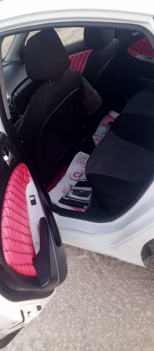 سلام عليكم 
اكسند 2012 خليجي 
مكينه 1600  جديده
مكينه كير كفاله
تبريد تدفه كهربايات كله شغاله
بيج فقط جاملغ مبدل بدون دواخل
رقم بابل دولي باسمي 
 غرفته شركه شاشه تحكم مري 
مكان بابل  ***********
سعر95 وبيه مجال
