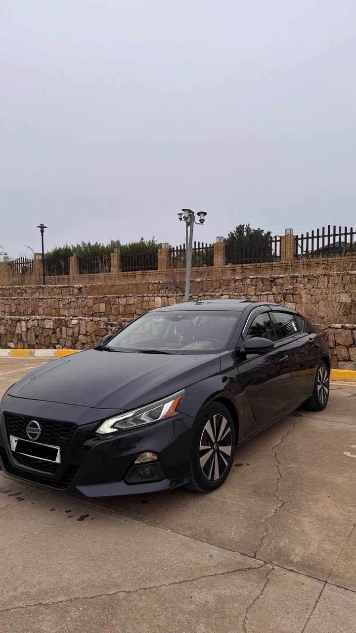 بۆ فرۆشتن 
ئاڵتیم  ٢٠٢٠ SL ڕەشی درۆزن 
سەماعە بۆس 
کوشن سەکن و سایەق هیتەر
سوکان هیتەر 
کوشن سایەق و سەکن کارەبا 
سلایت 
رادار پێش و پشت ، ڕادار ناوچەی کوێر ، خەتی جادە 
سەیارەکە زۆر بە خزمەتە 
١٥٠ هەزار ڕۆشتوە   
( ٣ پارچەی پەمپە لەبەر شوخت بەبێ دەعم ) 
١٣٧$ و مەجالێکی برایانە  
تکایە ئەگەر مشتەری نیت تەلەفون مەکە بۆ سعر تاقی کردنەوە
***********  کەرکوک كركوك, العراق
