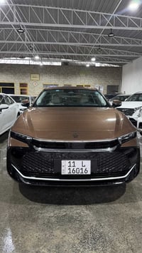 كراون بريميوم موديل ٢٠٢٣ مكفوله كفاله عامه من اي ضرر او طخه  مكينه ٢.٥...