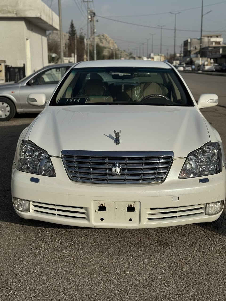 شاهانەی ٢٠٠٦
گێڕ گەورە. مەکینە بچووک
89 هەزار ڕۆشتوە
سپی ناو زەرد
٢ دوگمە 
لایت ناوچەی کوێر
تایە و ویل لۆک
ڕۆن و هایدرۆلیک گۆڕاوە 
ئاوێنە ئیشارەت
گێڕ و مەکینە بە شەرت
بێ مەسرەف
کامل سێرڤس کراوە
پۆڵیش و حەمام کراوە
دوکەڵی نیە
ماڵی دۆسە 

ناونیشان سەید سادق 
*********** — ***********
نرخی ٧١ گەڵا و معامەلە
