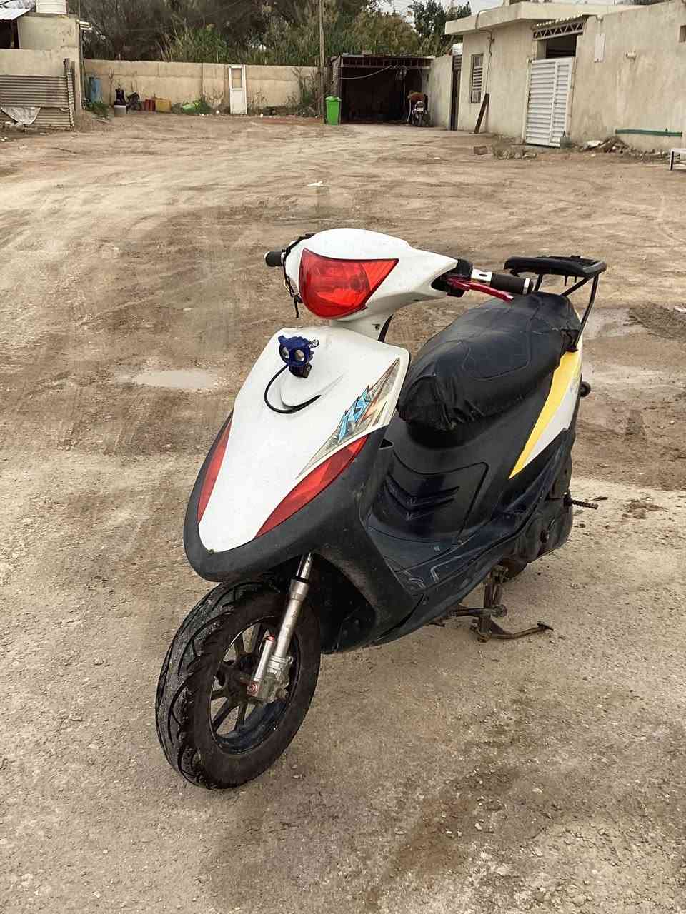 السلام عليكم
دراجه ماكس عدله بوشه 55
الدراجه كهربائيات كامله  سلف هندر 
السعر 525 وبي مجال 
***********
