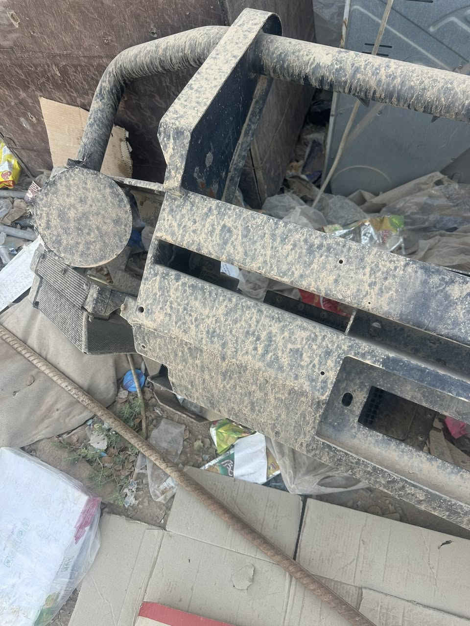 سلام عليكم عندي دعامية لاند كروزر كلشي حلوه ومرتب
المنيوم الأستفسار عل رقم ***********
