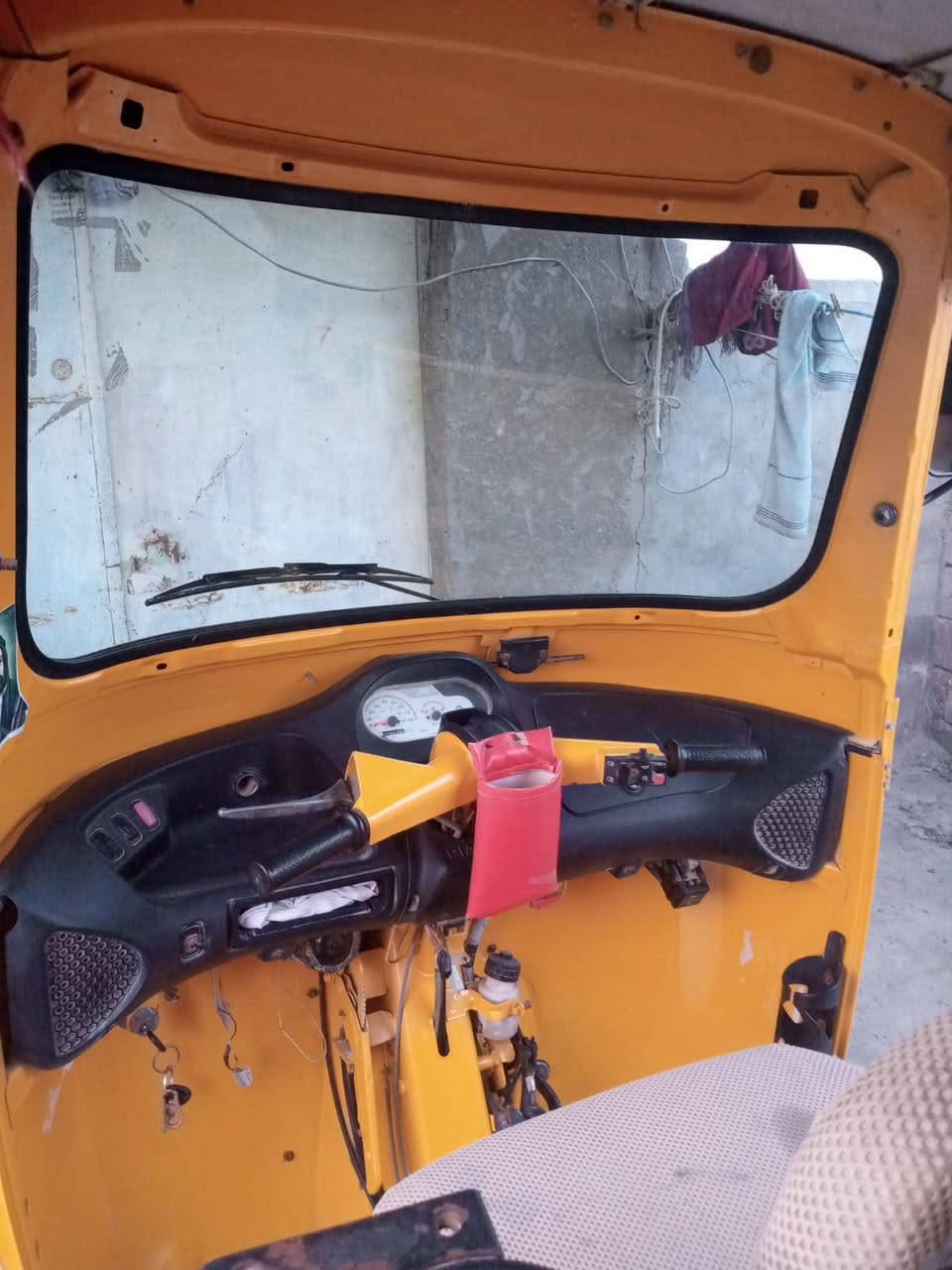 تكتك اللبيع فياجو موديل 2022 مجفته تجفيت شركه والبدي شوف العين العنوان بصره التنومه رقم صاحب التكتك *********** وتساب
