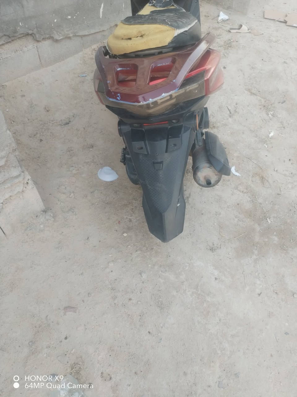 سلام عليكم من رخصة الدمن دراجه سكنس شمعه محرك ماكس شرط شغل بوشه 49 بلاد 275 وبي مجال *********** واتساب ورصيد
