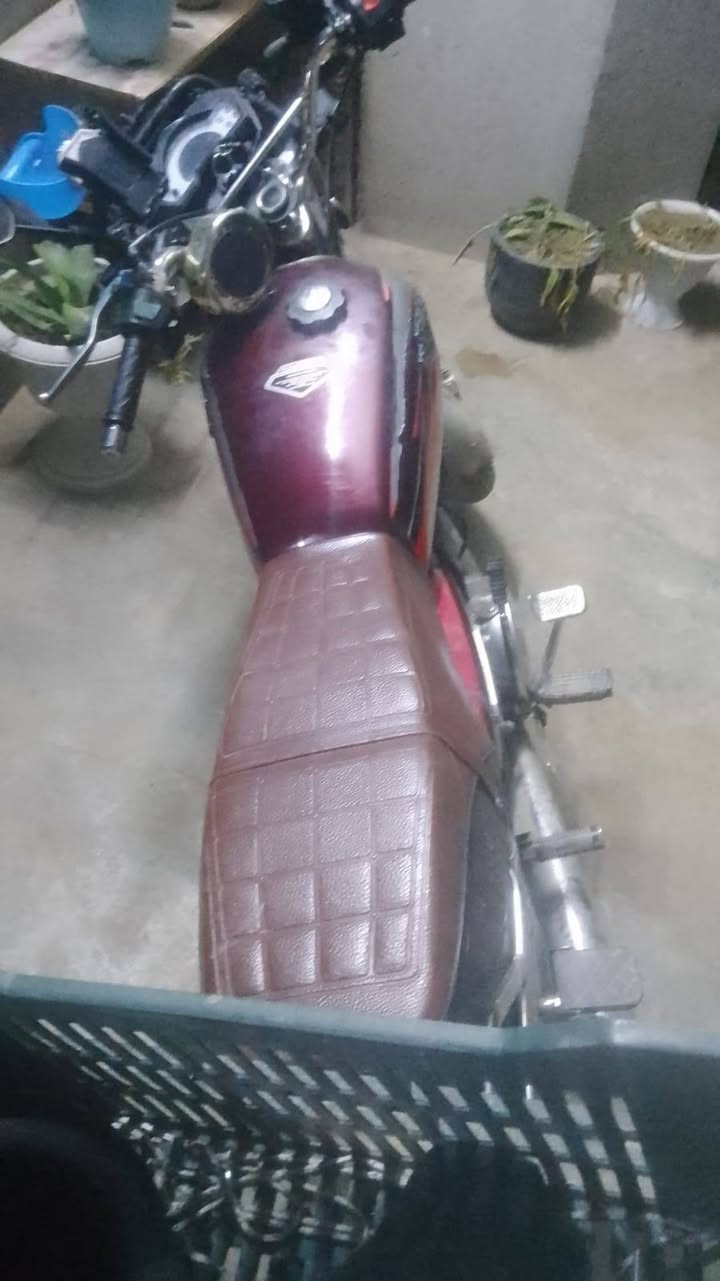 السلام عليكم ورحمة الله اخوان موطور نامه تو برو Nameh To Bro 2024 شرط ما مفتوح للبيع منفيس موجود سعر 800بي مجال للطيبين 
ه‍ـ *********** 
محمد الهيبي
