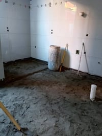 07819174064سلام عليكم  / يوجد كادر عمل جاهز/ تصعيد مواد/ تنضيف بيوت/ ت...