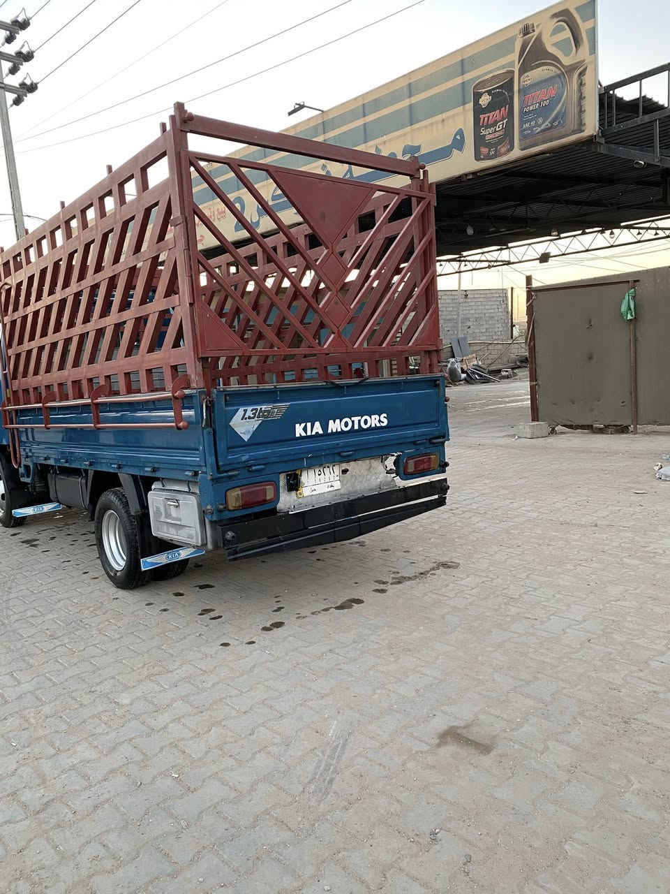 سلام عليكم كيه فنتيره البيع موديل 2004رقم  بغداد  بسمي سياره بلاديه وضع شركه
سياره جاهزه العمل تحويره 14 ستد 27 

تخم تاير 

سعر خاص 

***********
