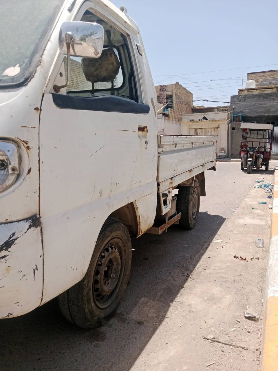 سلام عليكم سيارة فاو حمل ادوات اتكفل سرقه وعشائر مستعجل على بيعه ٧ ورقات عنوان الحسينية الرشيدي ***********
