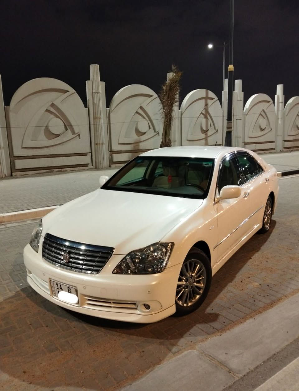 للبيع شاهينه🧿 موديل 2008 اصل دخول جديد وتسجيل جديد مزاد دوله رقم بصره أنكليزي السياره جديده بمعنه الكلمه 💯 ماشيه 78 الف حقيقي 
كفاله من جميع النواحي من الفتح والزلغ والشخط والرصعه والدحجه والكص  والضربه والنقل الجثه والتبديل وصبغ يابان وعراق  والأصوليات
مواصفات السياره 
كريستال أصل 
بصمه رصاصيه
شاصي 182
 ٣دكم بلاد
محرك 3000 .. 6 اسلندر V6
تبريد قطعتين
 برده خلفيه بلاد
6بصمات
 إشارة ترحيب عنده الاقتراب 
مري شفط
كير 6 نمر
 مثبت سرعه 
 داخل بيجي جديد + صاج
لايت دوار
كامره خلفيه بلاد دواره 
 كشنات كهربائيه
شاشه
حساسات اماميه خلفيه
ويل كب نفطي جديد
لحيه أماميه وخلفيه وعتب وجنح خلفي ابلاد مكاني بصره مامتوفر ع النت للاستفسار ***********
