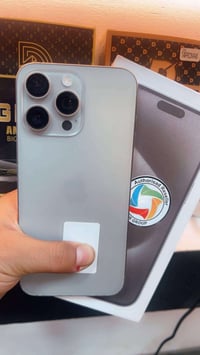 * ايفون 📲 15 برو ماكس  * لون تيتانيوم  مميز  * بطاريه 🔋89  * ذاكره 256...