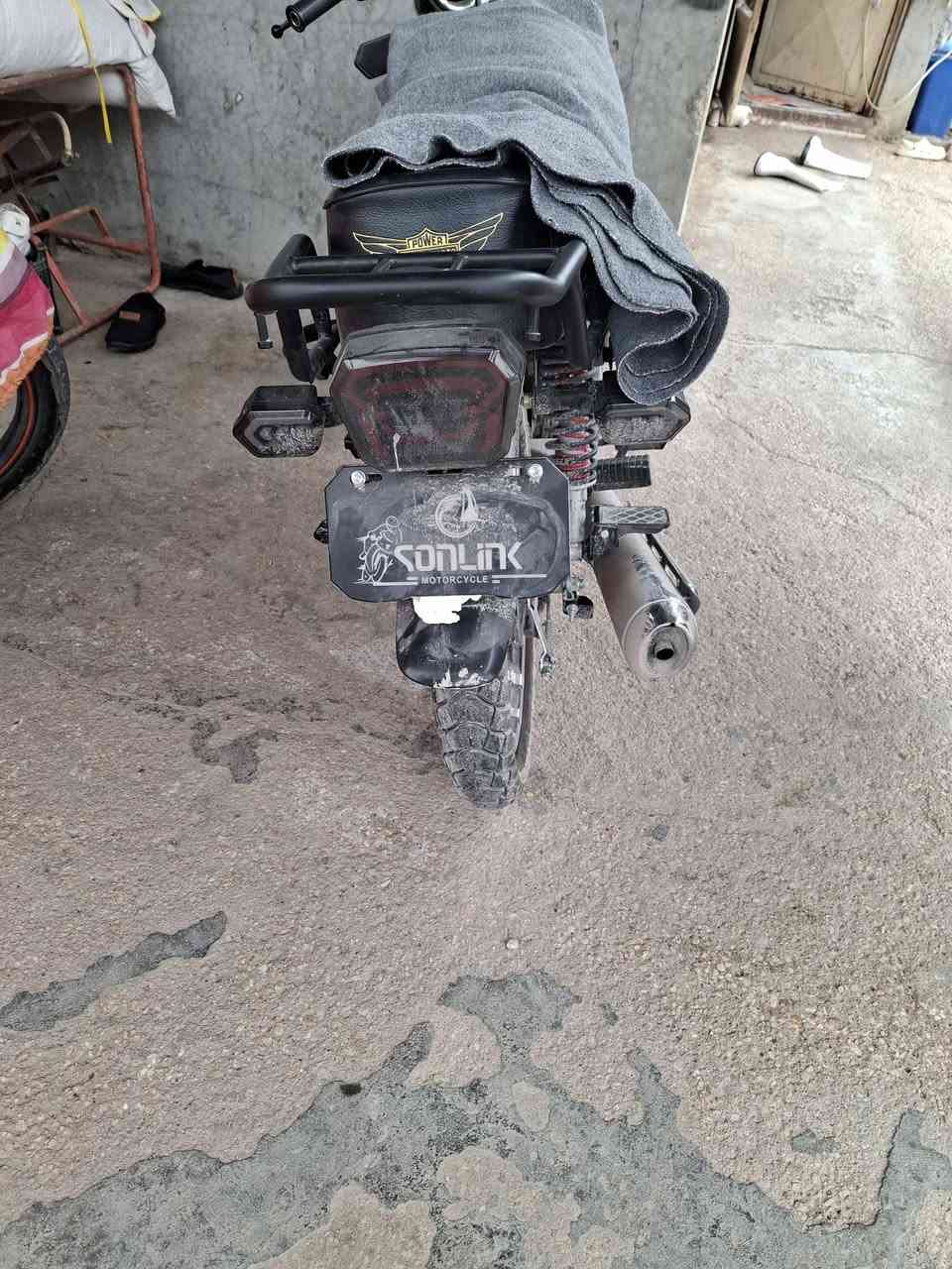 للبيع سولنك 2025 محرك 150 بعده لوك ماشي 600 وشوي ماوصل شي بعده ***********-***********
