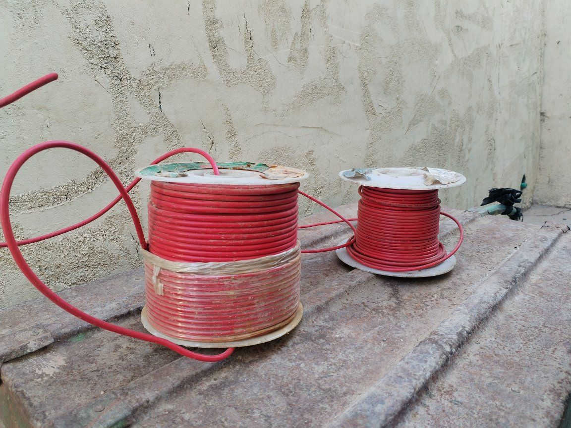 سڵاوی خواتان لێ بێت. من ئەمە دەفرۆشم، و نرخێکتان پێ دەدەم. خوای گەورە لەش ساغیتان پێ ببەخشێت.


**إذا كنت صاحب هذا الإعلان وتريد حذفه لأي سبب، رجاءا أرسل رسالة إلى الدعم الفني**