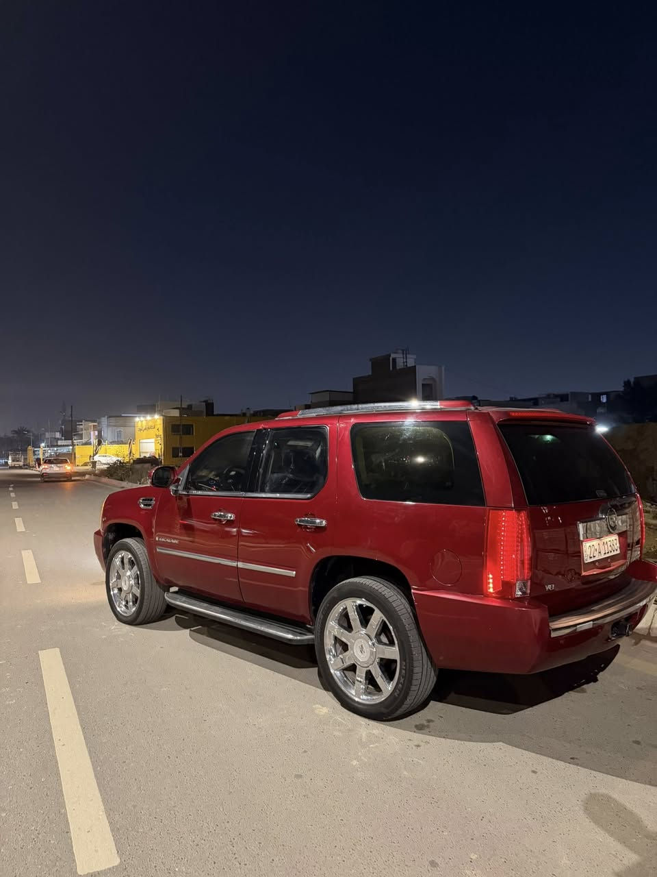 السلام عليكم كاديلاك اسكاليد
رقم اربيل الدولي هزه جديدة وسنويه باسمي جديدة لل 2031
سيارة ماشية 100 ml فول مواصفات VIP عده الفتحه 
مري شفط كشن منفصل وجلد وتدفئ وجنطة شفط كهرباء 
لايت زينون بلادي صدر امامي خلفي جديد 100/100 
عليها إدامة كاملة ومابيها اي نقص 
سيارة بيها صبغ قطعين فقط عنواني بغداد الكرادة 
***********
