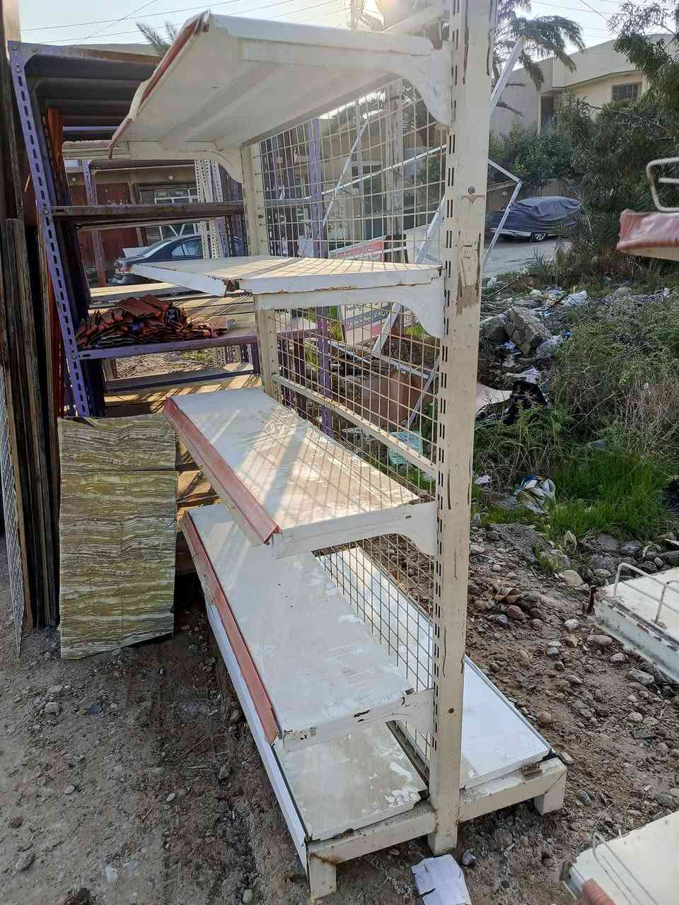 رفوف حمال مع رفوف تركي ابو سله للبيع رقم ***********
