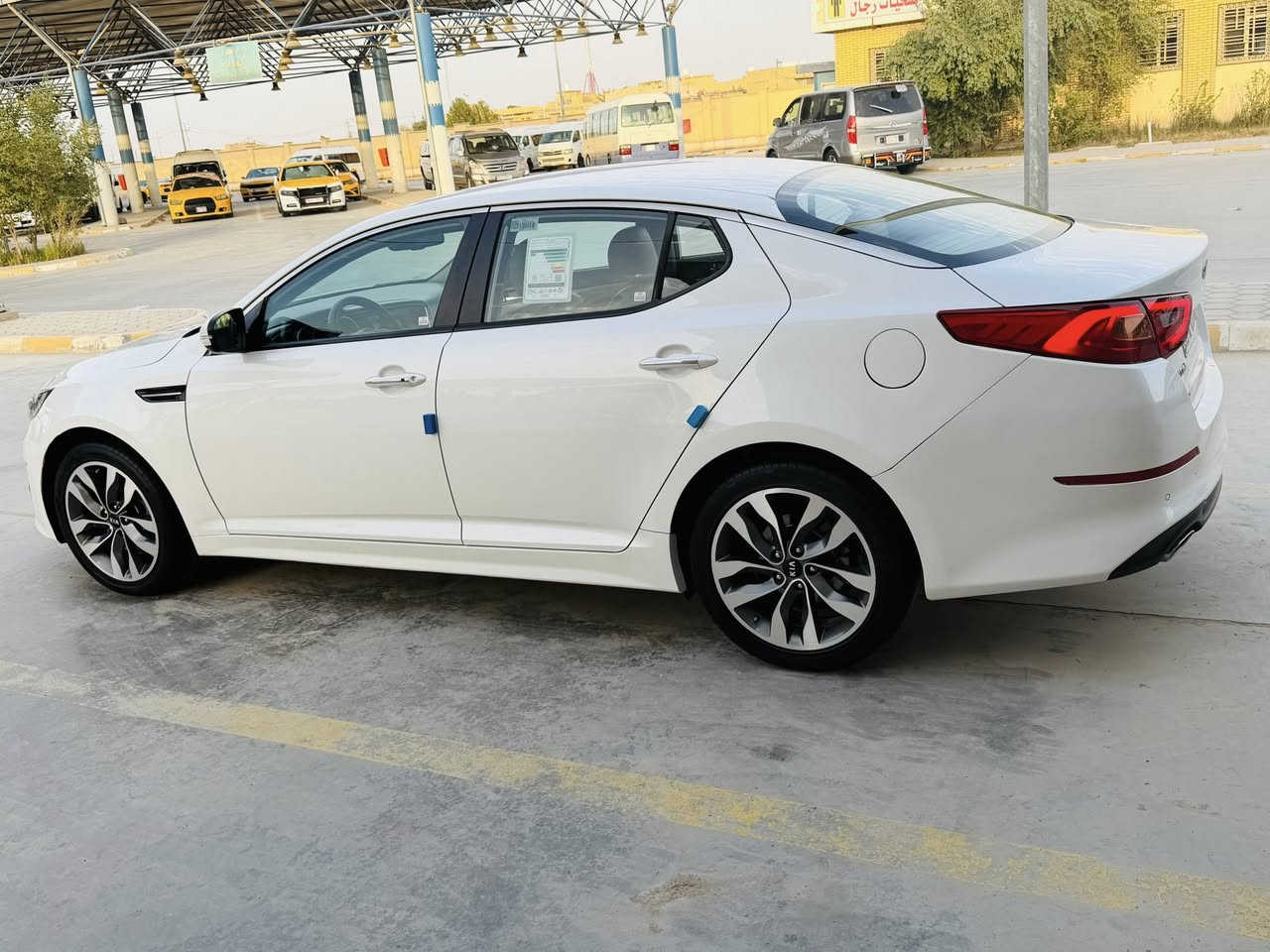 اللهم صل على محمد وال محمد 🧿
رمضان كريم السلام عليكم  رجاء مكلف بلنشر إلى عشاق الجديد كيا اوبتيما خليجي موديل ( 2015 ) فول مواصفات واحد 1️⃣ على واحد 1️⃣ للأخير قماره حديد رقم بغداد دولي هزه جديده باسمي تحويل مباشر سيارة مكفوله من الضربه والفتح والتبديل عده صبغ  الجاملغ الخلفي الايسر فقط اثر طخه جدا بسيطه والباقي مكفول كفاله عامه حتى من البارد والرصعات ماشيه 124 حقيقي مواصفات محرك 2400 دوش - بصمة تشغيل -بصمة أبواب - حساس امامي خلفي - مرايات شفط - كشنات جلد - تبريد قطعتين - لد امامي خلفي - 5 ويل كب - فول تحكم - شفتات بالستيرن- استيرن دي - كامره خلفي بالمرايه- يدات نيكل بلاد - علامة ترحيب بالدوسه - فول للأخير سياره جديده جدا جدا مكينه كير حداديه تبريد تخيم تاير كهربائيات كله جاهزه مكان سياره ناصريه مركز للاتصال 
 *********** السعر ( 155 )
