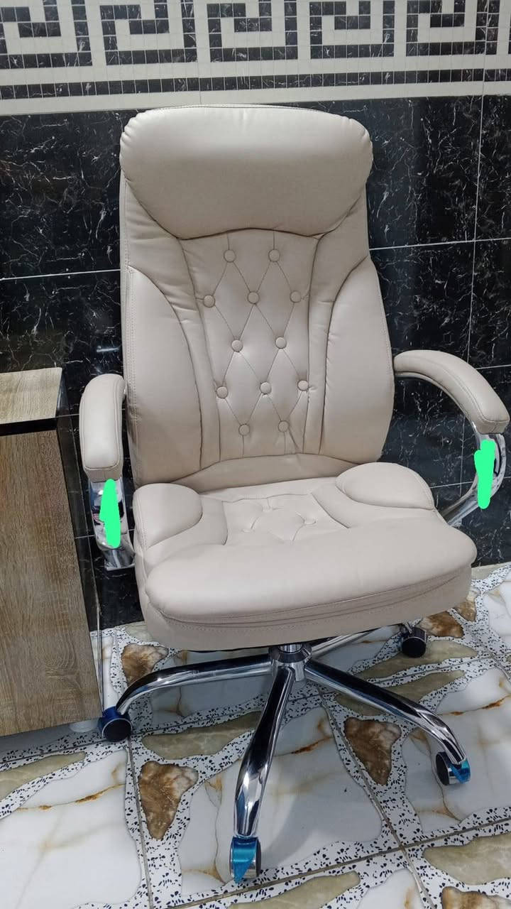 سلام عليكم
للبيع مكاني كربلاء
أستخدمتها أقل ال3 أسابيع بعدها جديدة


**إذا كنت صاحب هذا الإعلان وتريد حذفه لأي سبب، رجاءا أرسل رسالة إلى الدعم الفني**