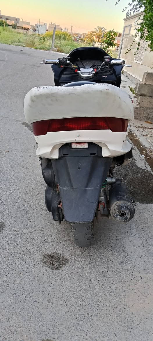 يالله السلام عليكم دراجه ماجسته تك رون رياضي مجفته جديد محركها ناعم ستاند كهربائي كهربائيات شغاله 
السعر 450 
مكاني ديالى هبهب 
الرقم ***********
