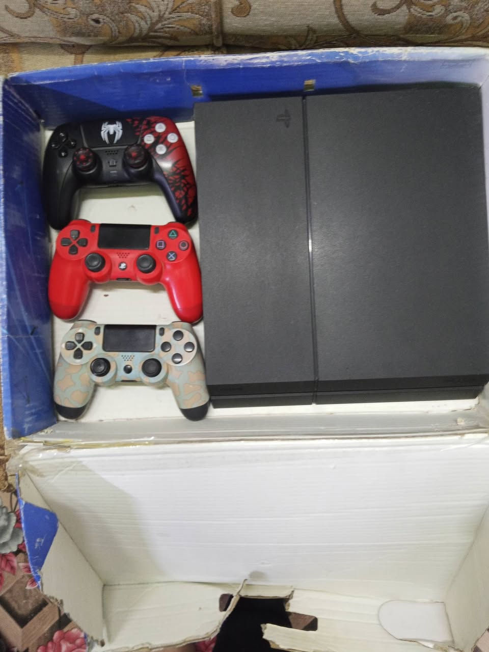 سلام عليكم شباب
Ps4 فات مهكر 
نظام 11.00
نظام القطعة التهكير مو فلاش 
العاب ..ردد ردمشن 2 / غاد اوف وار 4 / مصارع انمي / FC26 /FC25 /PES18 / مع تطبيقات تنزيل العاب و الملفات 
مع ثلاث جويستكات 
الحمرة اصلية 
الزرگة تجارية 
وهاي السودة مال سبايدر مان تشتغل عل ps4 / ps5 اصلية مع شاحنة خاصة 
مع يو بي اس ماركة زيوس مودة الشغيل 40 دقيقة بعد اطفاء الكهرباء 
ملاحظة/ ال يو بي اس ايشغل البلي فقط ما ايشغل الشاشة 
انت تگدر اشغل الشاشة علية بس هذا الشي راح ايقلل عمر ال يو بي اس .. وشباب النضافة هي تحجي البلي يمي تقريبا سنة وحدة اي مشكلة ما واجهتني .. معلومة الي ياخذة اعلمة شلون الينزل العاب من اموبايل لل ابلي يعني طريقة ناجحة اني استعمله


**إذا كنت صاحب هذا الإعلان وتريد حذفه لأي سبب، رجاءا أرسل رسالة إلى الدعم الفني**