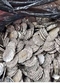 عملات معدنية • ٥ و١٠ فلوس • ١٩٨١ ١٩٧٥