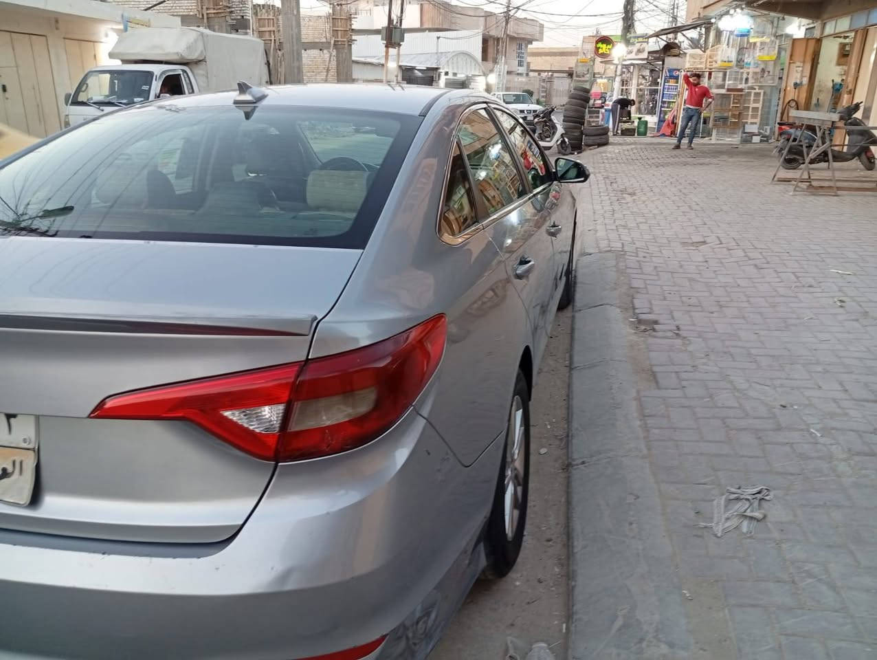 سلام عليكم سوناتا موديل 2017 وارد امريكي بيه ثلاث قطع صبغ بلا دواخل محرك وكير وحداديه وتبريد سياره جاهزه رقم ربيل تريد تكويل تريد وكاله السعر المطلوب 108وبيه مجال بسيط الشراي يتصل ***********
