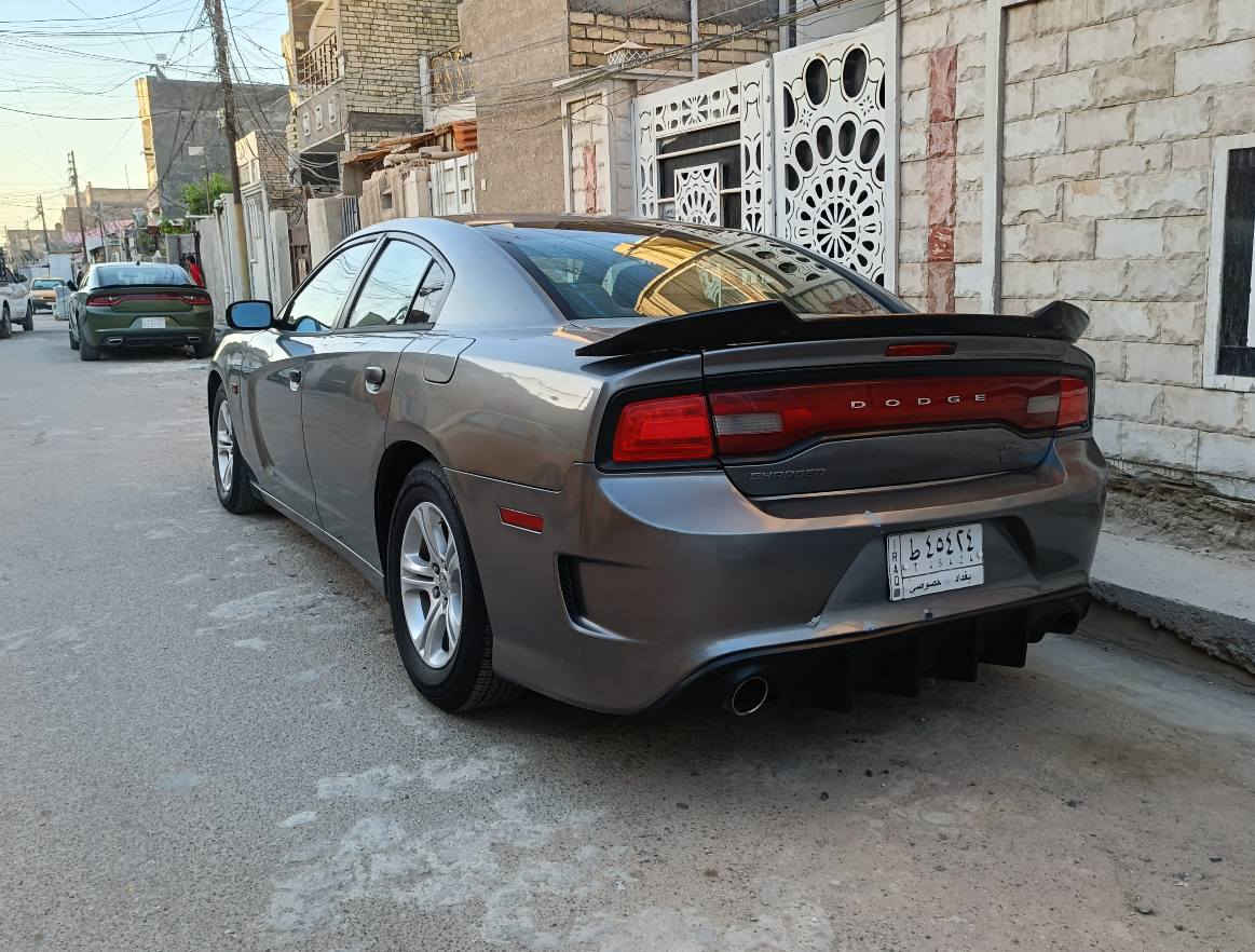 للبيع فقط السعر 105 ورقه 
للاتصال *********** مجال جدا بسيط
چارجر موديل 2011 رقم بغداد تحويل مباشر 
شادلها منضومة غاز للمحرك
محرك 6سلندر 3600 كير اوتو محرك وكير نظاف 
التبريد شغال 
بصمه شاشه صغيره .ماشيه 215 كيلو
صدرها وسط تاير نظيف
مكفوله شواصي لغود تكم قماره 
وارد امريكي حادثها قبق جنطه وجاملغ خلفي 
السياره مصبوغه احزام صورة السونار موجوده ويا الصور
المكان بغداد الزعفرانية بغداد, العراق
