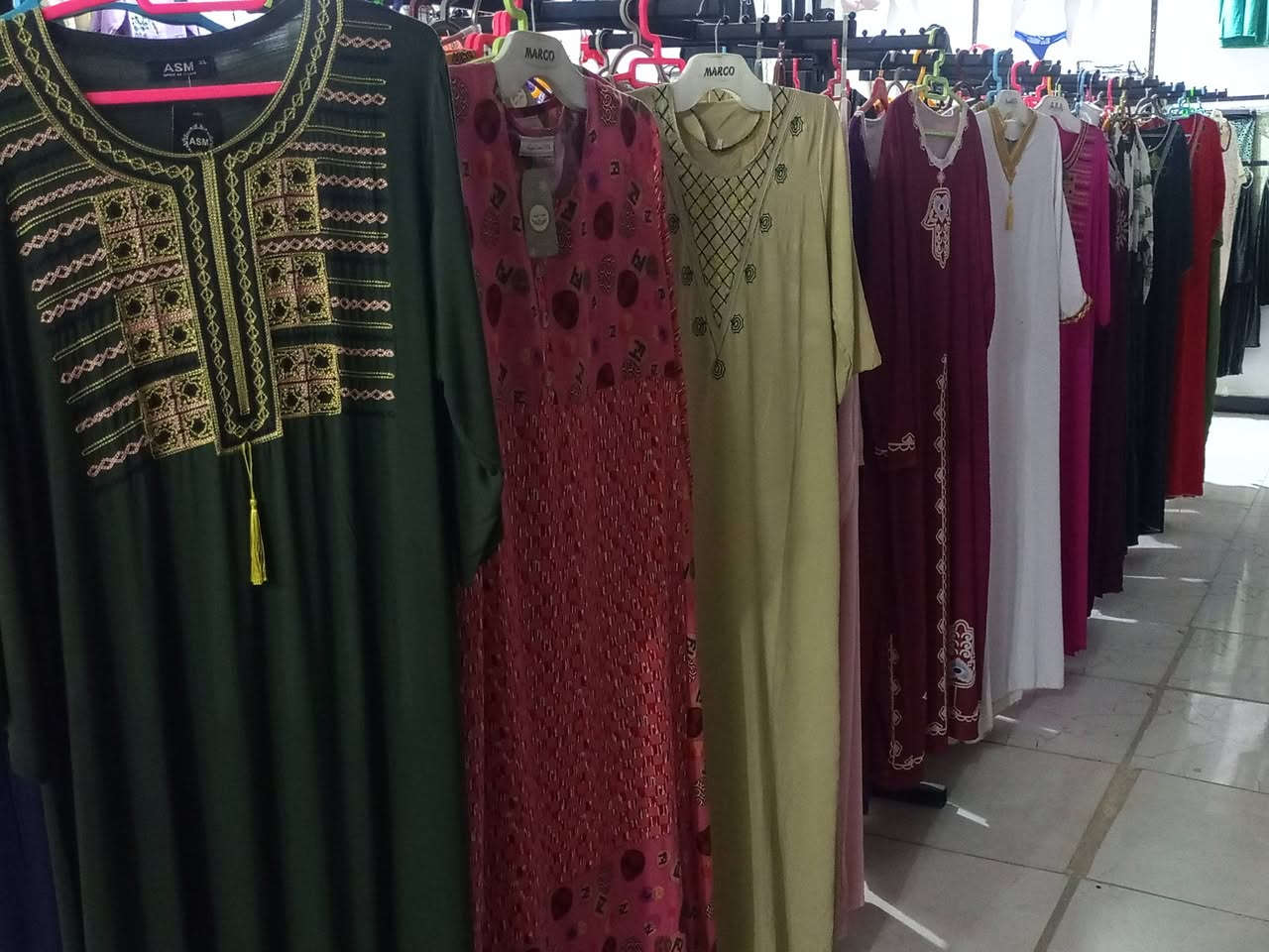 السلام عليكم
كوزمتك للبيع مع كامل ملحقاته بأسعار الجمله 
الناصريه -, التضحية شارع العياده قرب الاستداره الثانيه  للاستفسار اكثر تواصل واتساب***********
