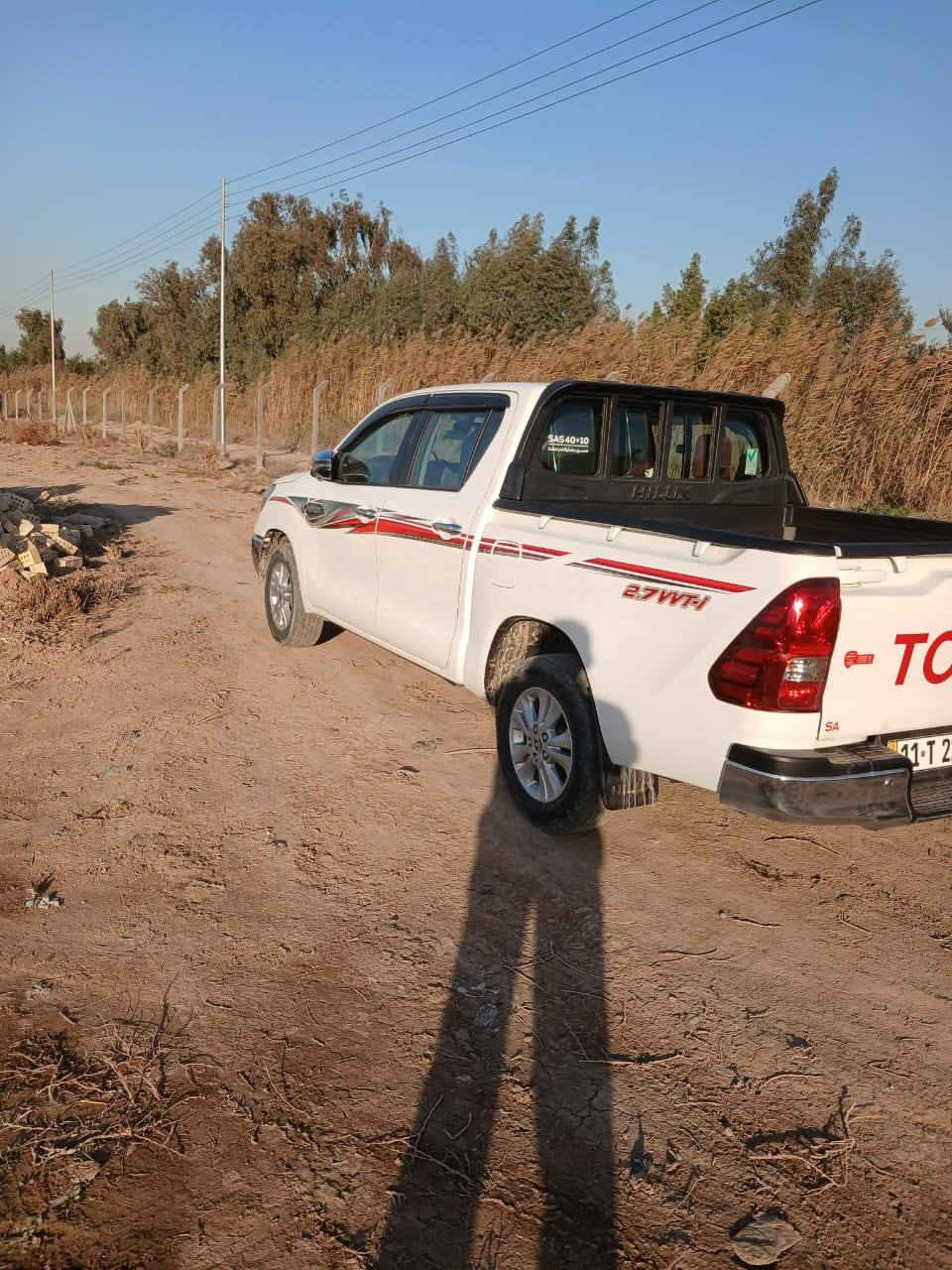 السلام عليكم 

تايوتا  هايلوكس ناصي  موديل ٢٠٢٤  (ساز )اللون ابيض كفاله عامة اخت الزيرو بصمه حساس كامرا دبل سويج مواصفات فول ماشيه ٣٨ الف استخدام شخصي

السيارة موجودة بغداد المنصور 

للاستفسار ***********
