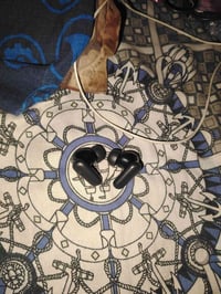 سماعة R50i • إلغاء الضوضاء • بدون كيس