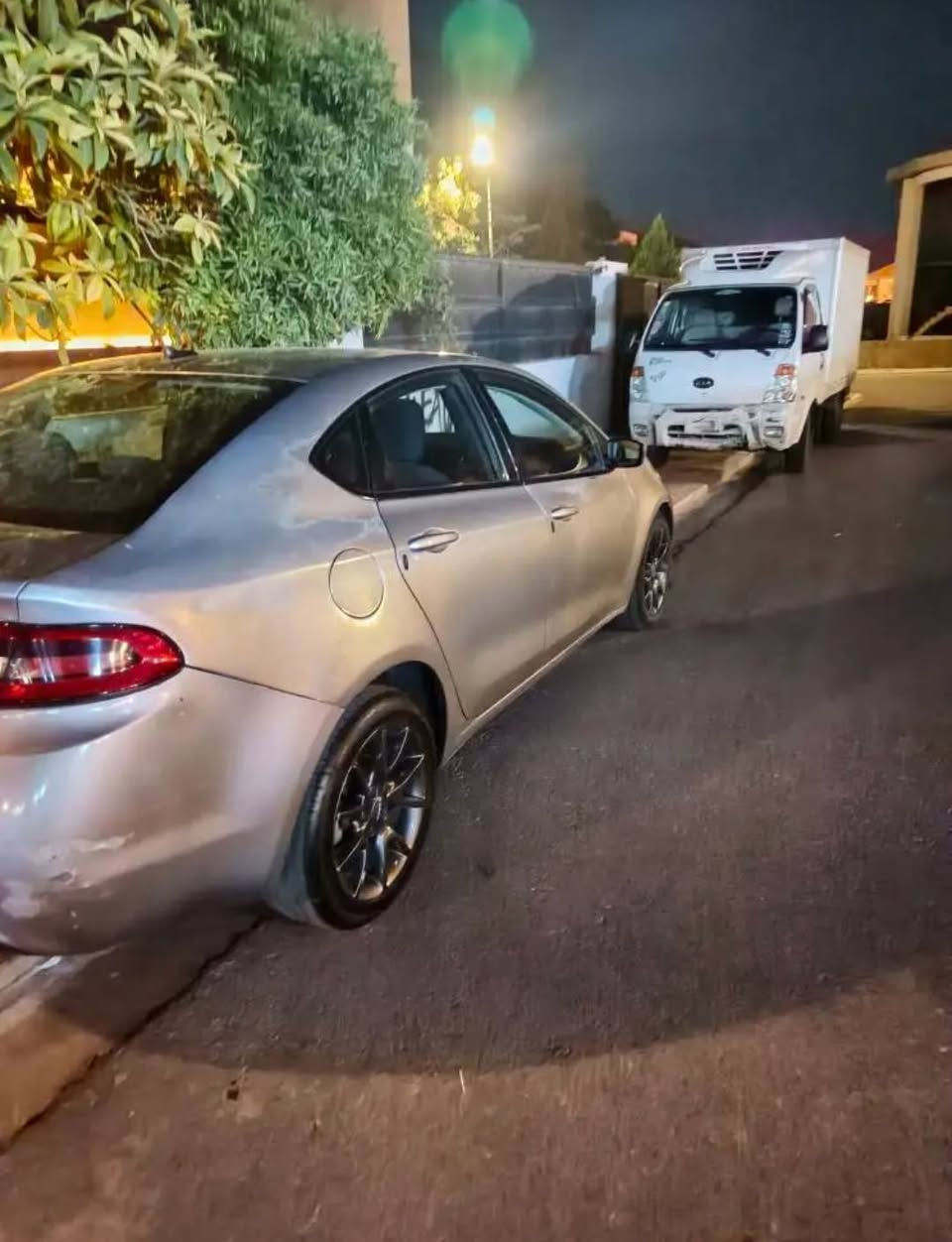 سلام عليكم دوج دارت 2015 السياره حره بسمي رقم وسنويه وهزه جديده سنويه رقم اربيل جديده السياره جاهزه تخم تاير وحدايديه جديد مكينه 2000vvt  السياره مابيه اي تقص بدون ايرباك   (ملاحضه) السياره بيهه جراد مثل ما اموضح بالصوره   المكينه مجفته  جديده....السعر 70 وبيهه مجال  متوادج على الواتساب  ***********
