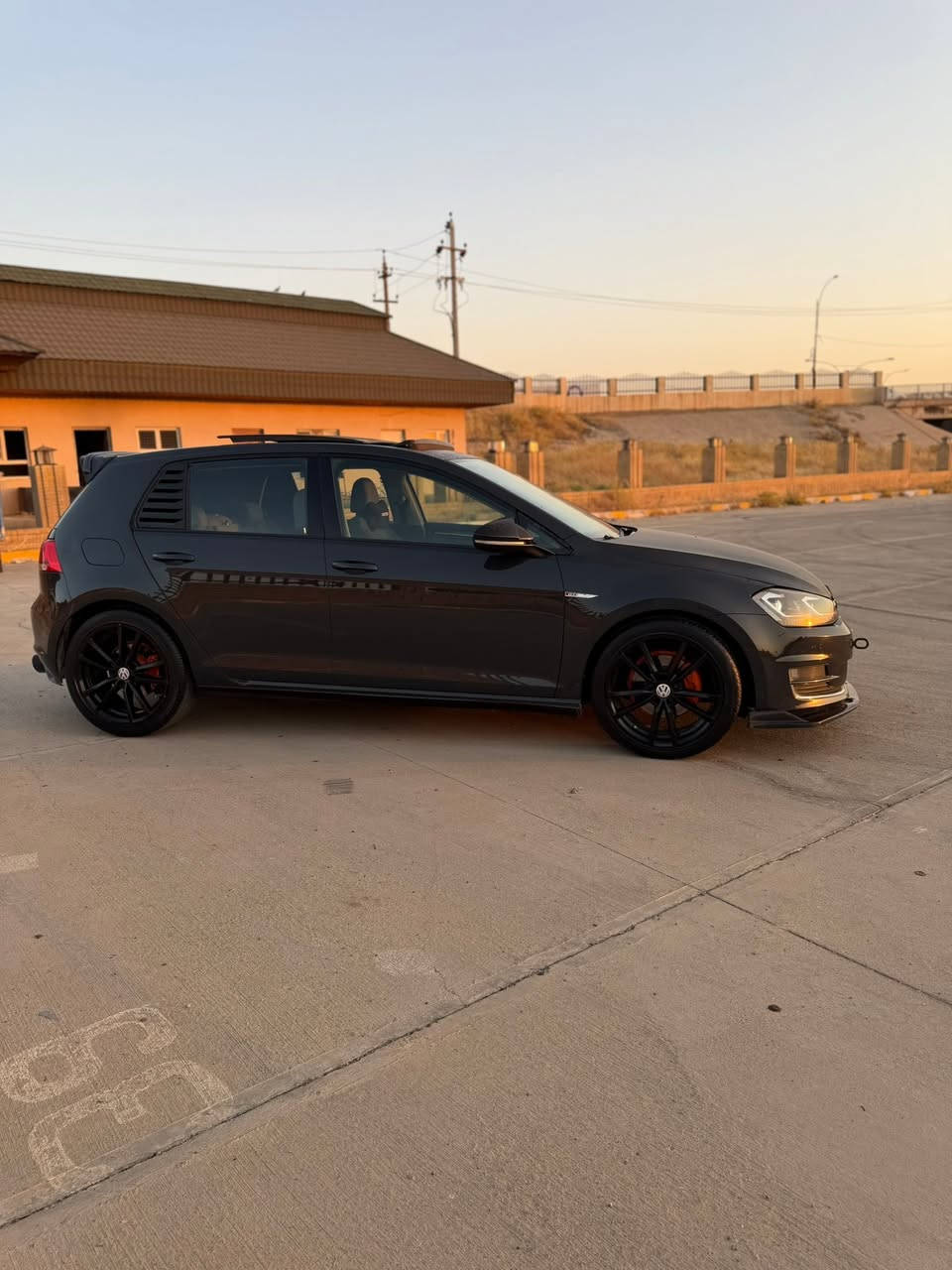 golf 2015 tsi 🚀فول مواصفات
14طوربوو✈️
لونه مميز سمني 🧿
1_بانوراما
2_دوان بايب
3_شوته رياضي
4_صالونصه رياضي 
احله گولفات عراق
بي نص بونيد و نص جاملغ سكن و نص جاملغ ورا بدون دواخل
سعر 118  

***********
***********
گولف 2015🚀tsi فول مواسفاته 
14 توربويه ✈️
1_بانوراما
2دوان بايب 
3_شوته ي سبورت 
4_سالونصاي سبورت 
نمونه له جواني  
نيو بونيد و نيو جاملغ سه كن و جاملغ دواوه به بي داخل
سعر 118

***********
***********
