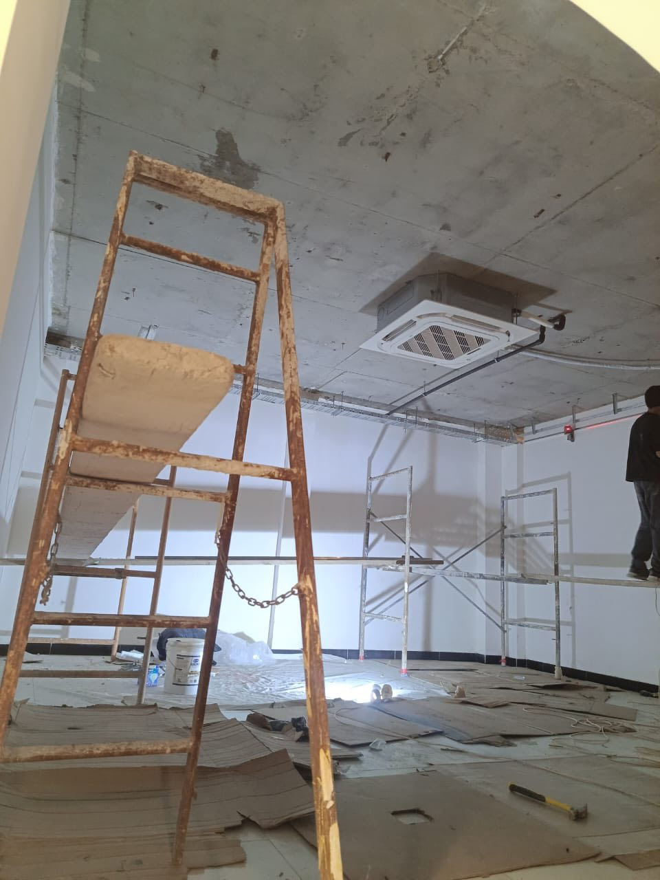 احد اعمالنا في المنصور. شغل درجه اولى نظام شبكه  حديد كادر سوري وعراقي اسعار مناسبه الي عنده عمل يتفضل خاص بي خير ويدلل


**إذا كنت صاحب هذا الإعلان وتريد حذفه لأي سبب، رجاءا أرسل رسالة إلى الدعم الفني**