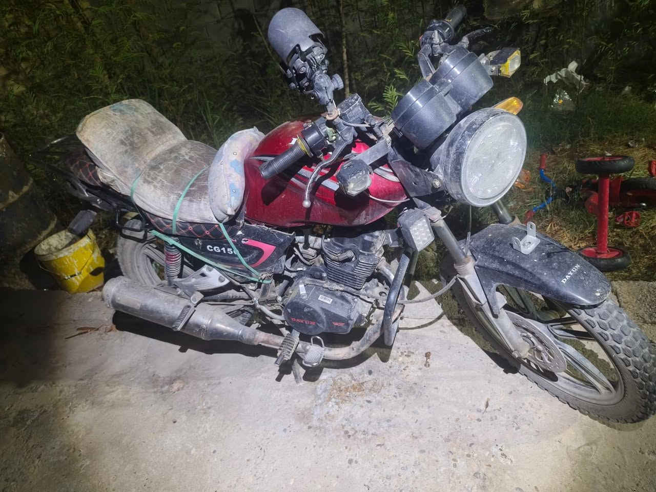 دراجة بوندا موديل 2015 محور محرك دايوان ماكس 200cc  وكهربائيات كلها شغالة تاخذها ربع مذب عليها كبل لشغل لتواصل المراسلة واتساب *********** دهل اوران, واسط
