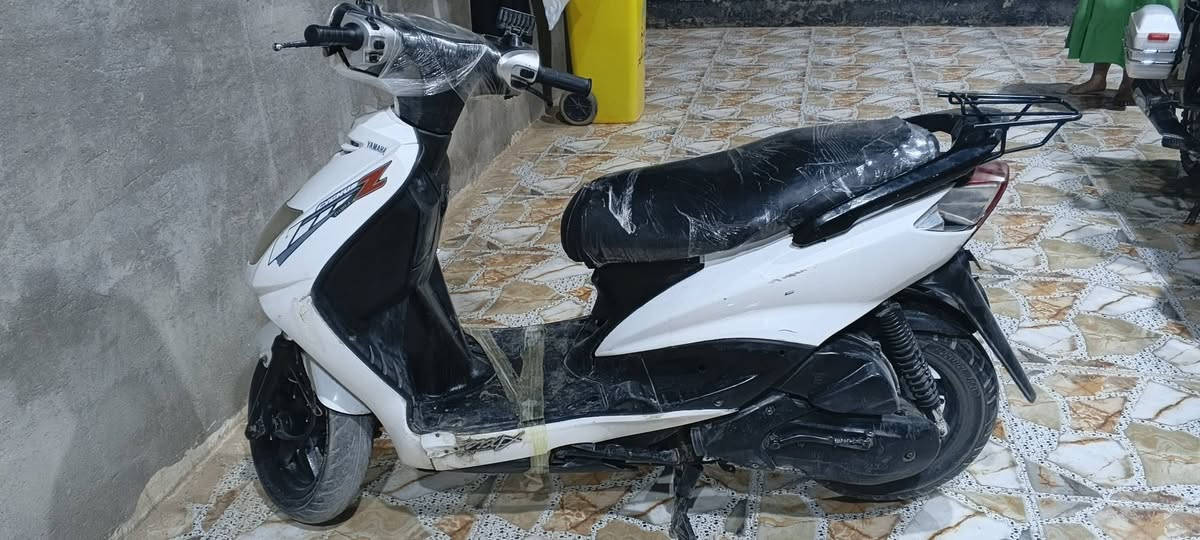 سلام عليكم عيني سكنس نثيه دراجه خير من الله امبدل بيه بس ولفات دراجه مابيه نهضه بس بل ستمراريه تخبل سعره 550


**إذا كنت صاحب هذا الإعلان وتريد حذفه لأي سبب، رجاءا أرسل رسالة إلى الدعم الفني**
