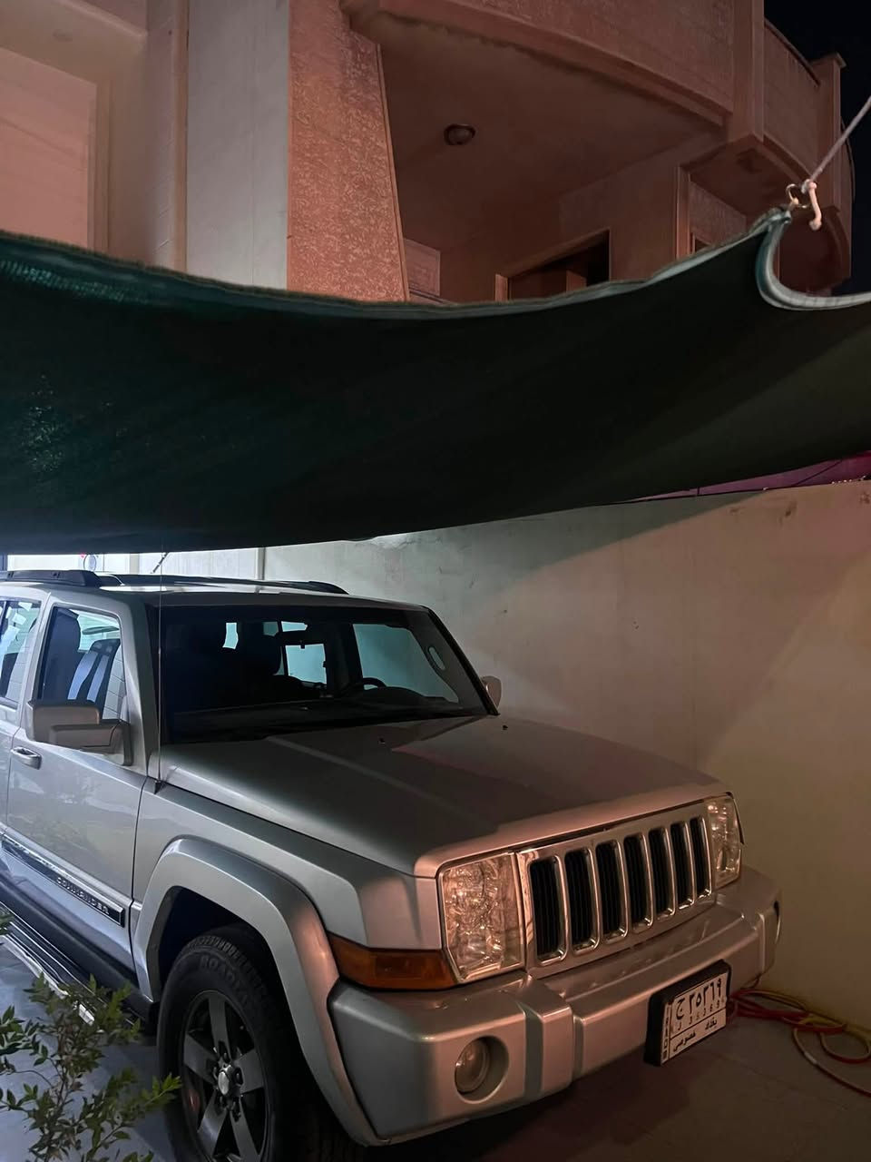 سلام عليكم كوماندرموديل 7 بدون ايرباك حجم 3700
بيها حادث امريكي باب خلفي المهم السياره موديل 2007 رشيتها حزام للجماليه 
مكينه قبل 4 اشهربدلتهااخت الوك راديترات تخم تايرنيكس سعر430 دولار صدرلوك تبريدشغال امامي خلفي 
السعرالمطلوب 88 وبيها مجال 
***********
المكان شارع 14 رمضان
